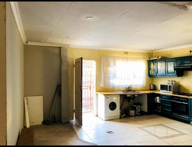 3 BEDROOM HOUSE FOR SALE IN DOBSONVILLE